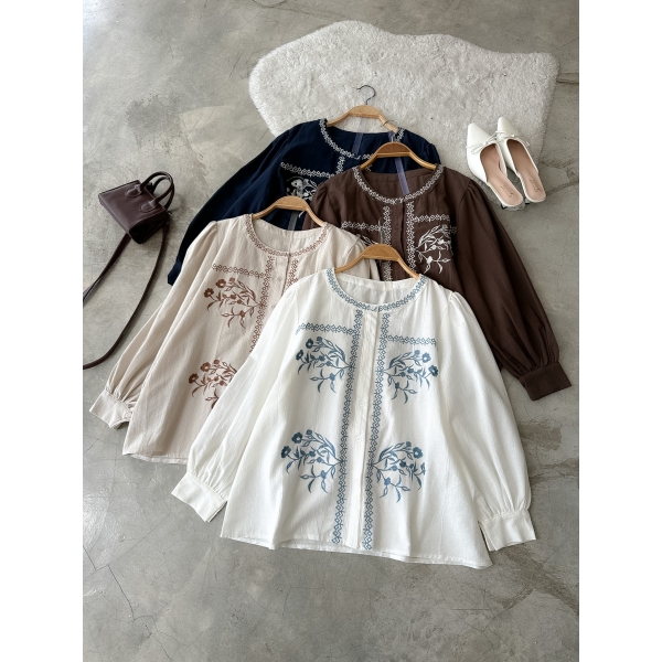 Raisya Sulam Top